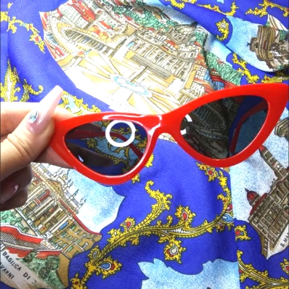 💜 Sunglasses Cat Eye Red Retro Frame Women Accessories Sunglasses - Picture 3 of 4